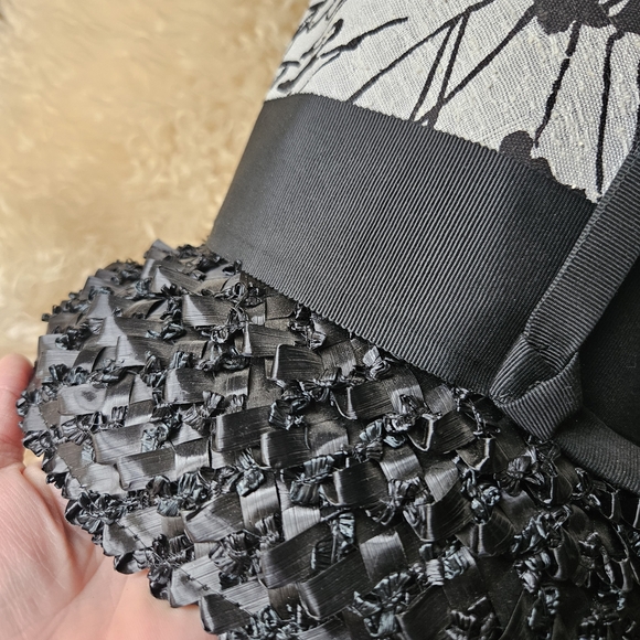 VINTAGE 1960s Midcentury Black & White Cloche Hat Cocktail Jackie-O Park Avenue - Picture 2 of 6